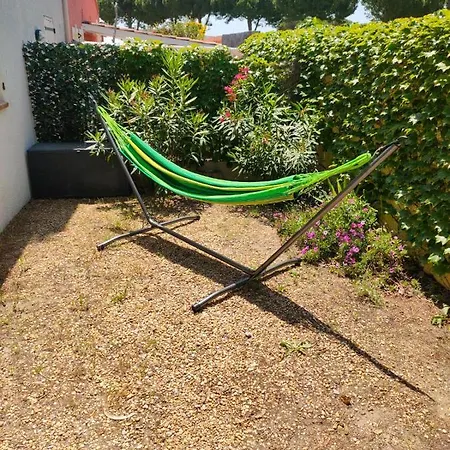 Apartament Maison A La Yourhosthelper