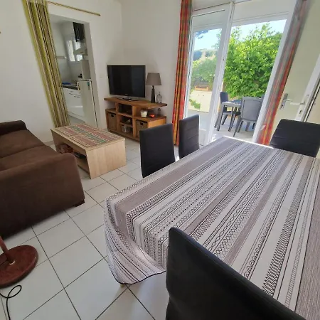 Apartament Maison A La Yourhosthelper *